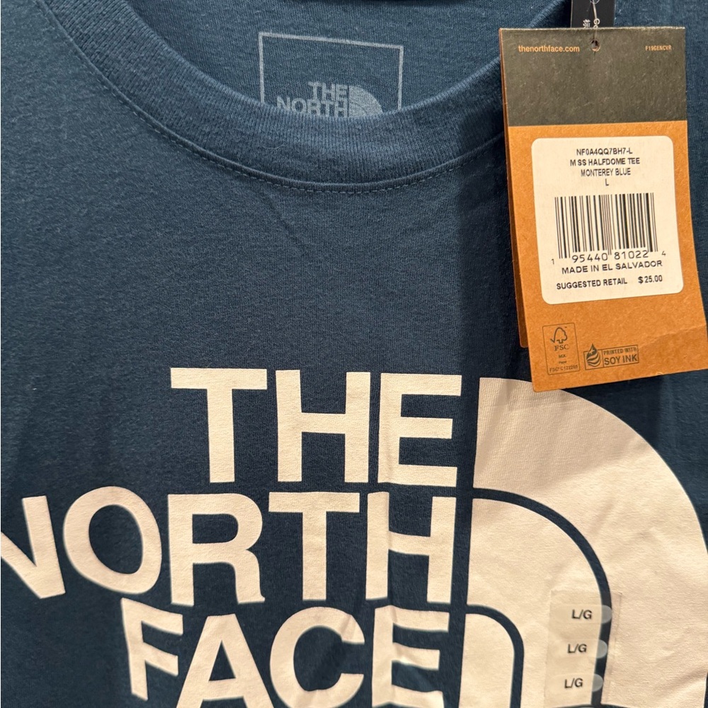 Men The North Face T-Shirt Large